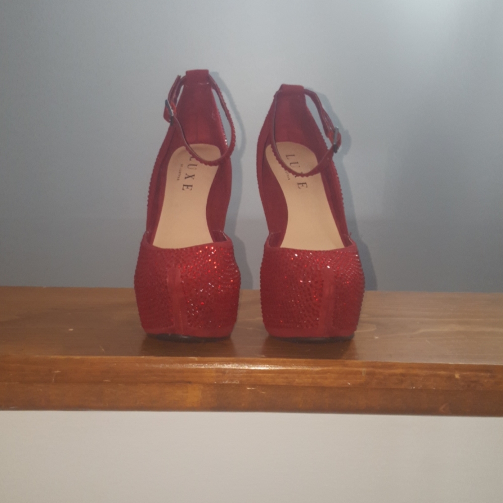 Red Platform Pumps